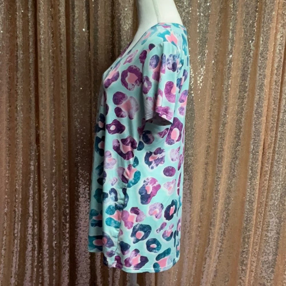 Heimish Colorful Leopard Vneck Tee - Picture 3 of 6